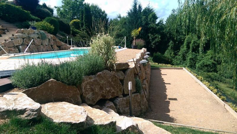 piscine et aménagement de jardin